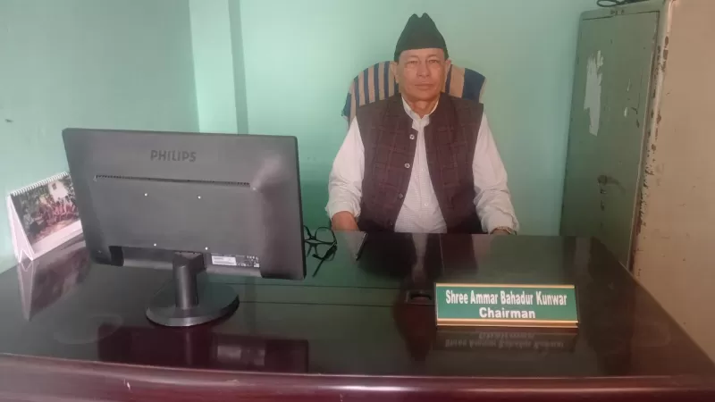 किसानदेखि केन्द्रीय दुग्ध सहकारी संघको नेतृत्व गरिरहेका अम्मर ब. कुँवर